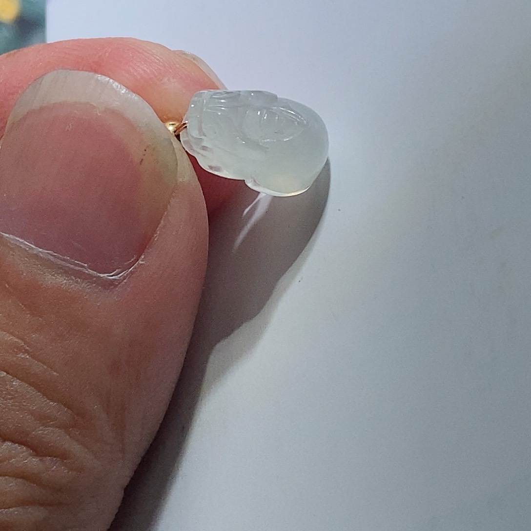 翡翠颈饰未镶嵌天然