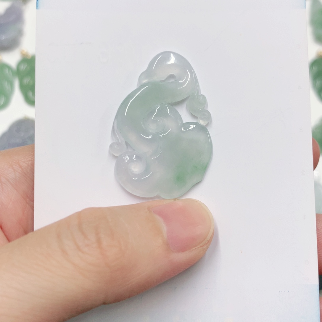 翡翠颈饰未镶嵌121212222