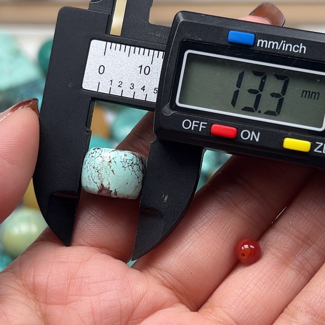 南红玛瑙未镶嵌珠宝奇石