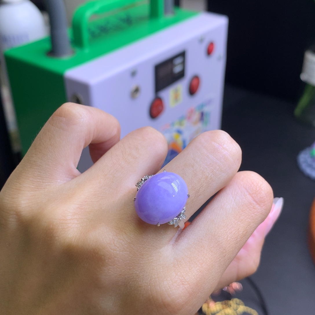 ****&翡翠18K金镶嵌颈饰