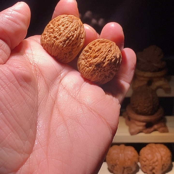 把件文玩核桃南疆石