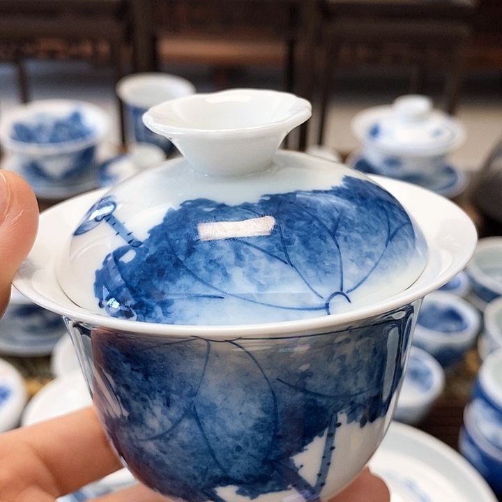 碗吴氏品雅荷花盖碗