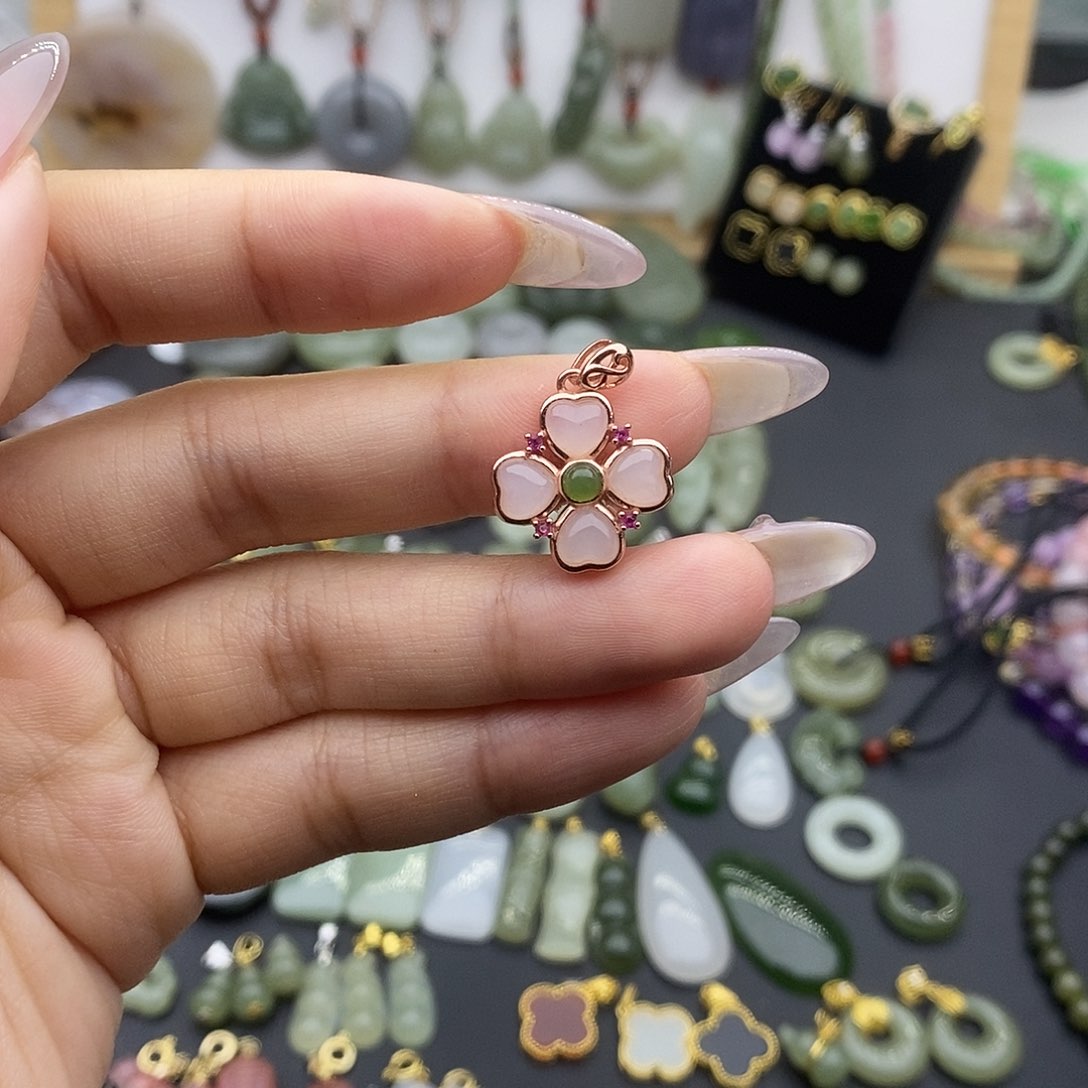 和田玉吊坠(不含链)银S925镶嵌