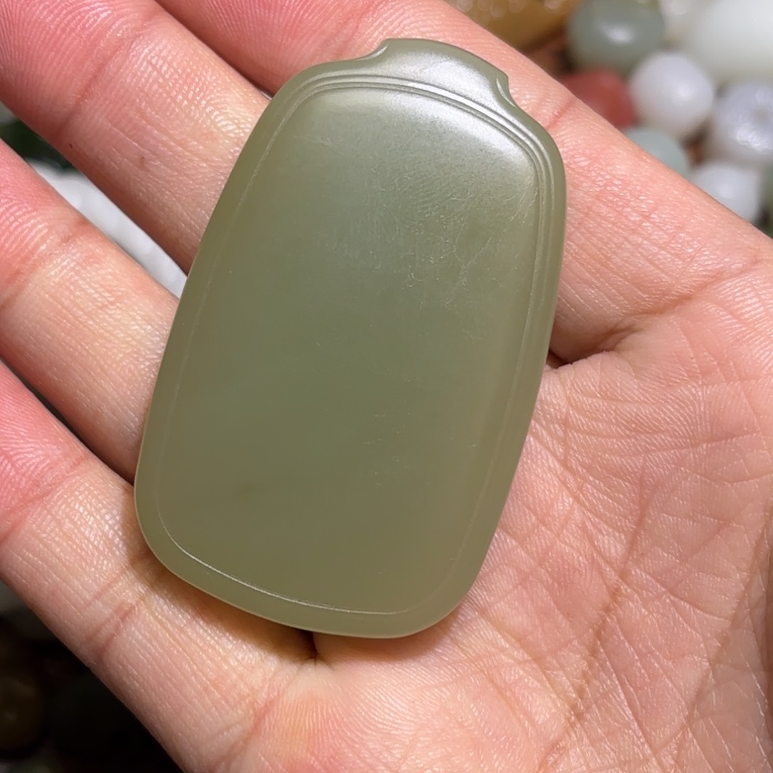 和田玉珠宝半成品未镶嵌不***?