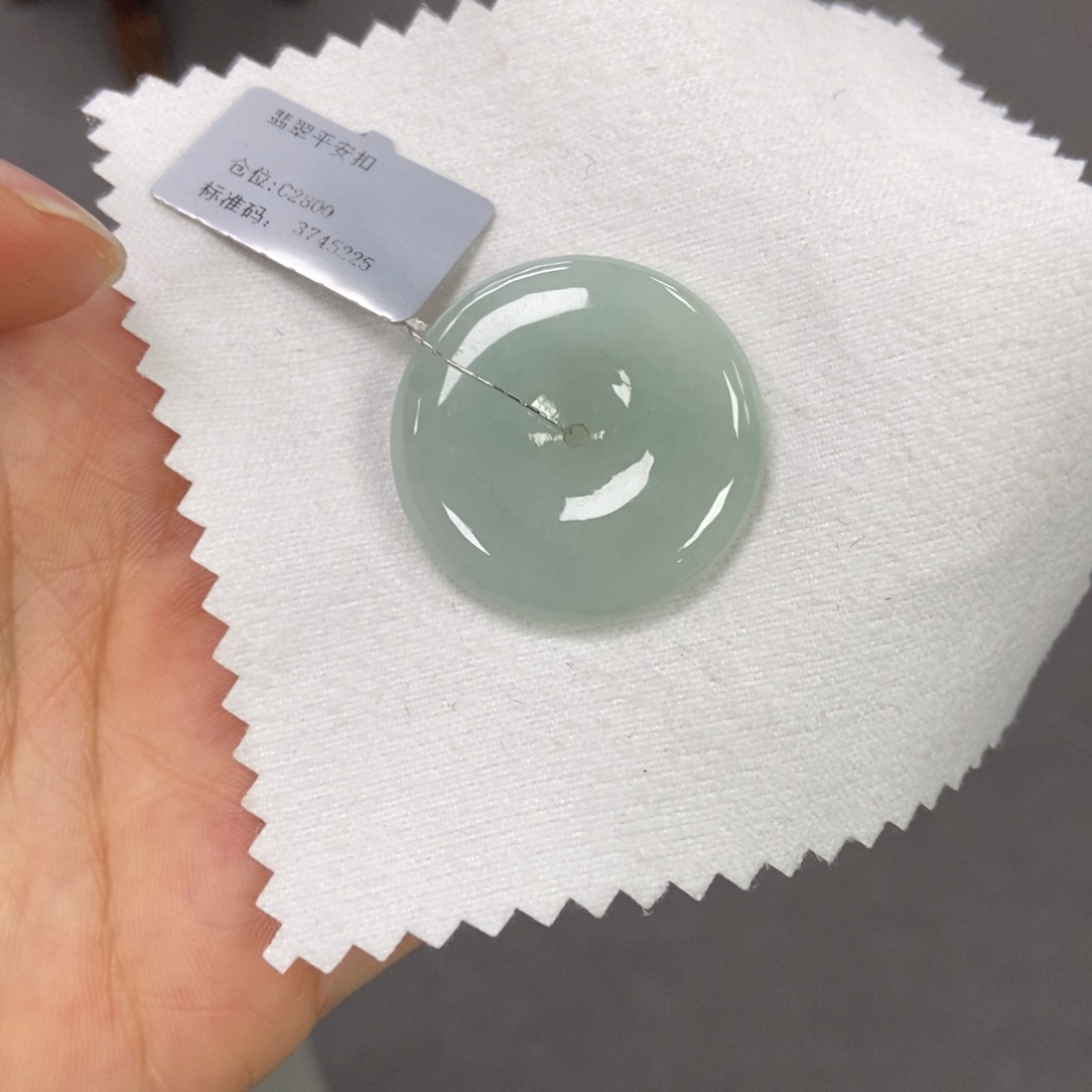 翡翠颈饰未镶嵌天然翡翠
