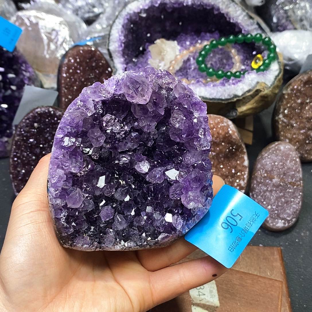 水晶大型摆件（非配饰）未镶嵌