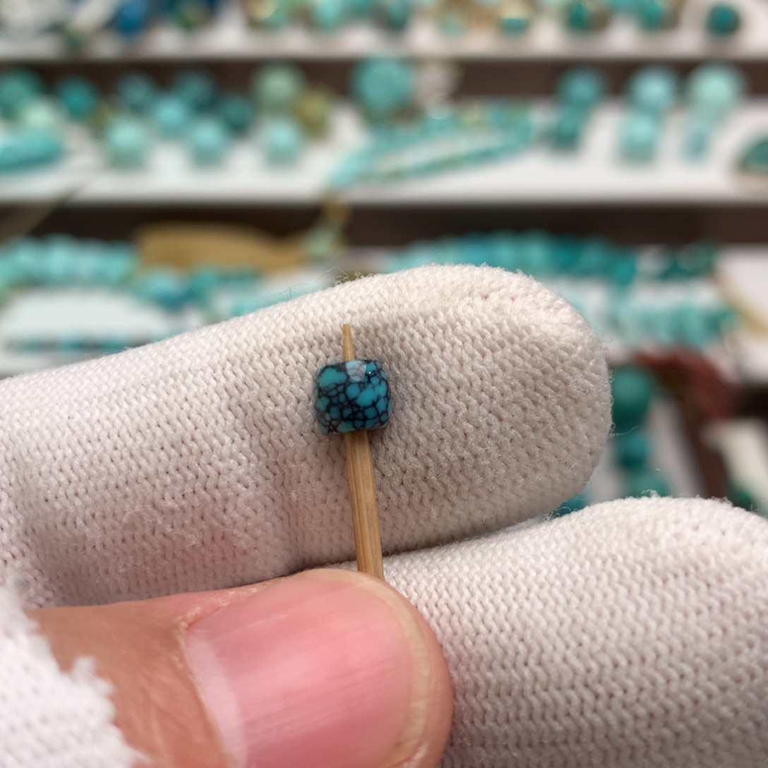 㸚***㗊绿松石未镶嵌散珠