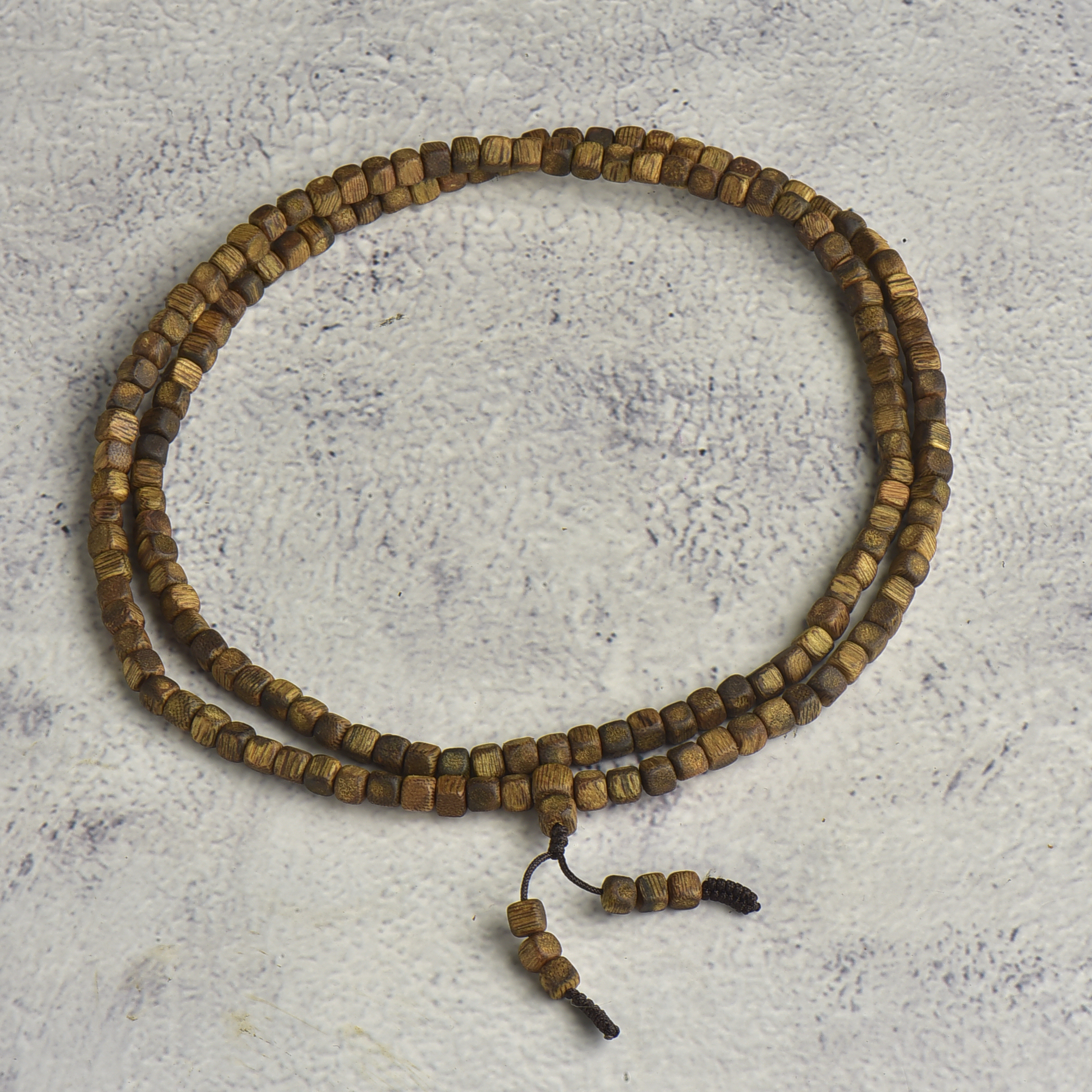 沉香海南乌身白奇楠方糖多圈手串