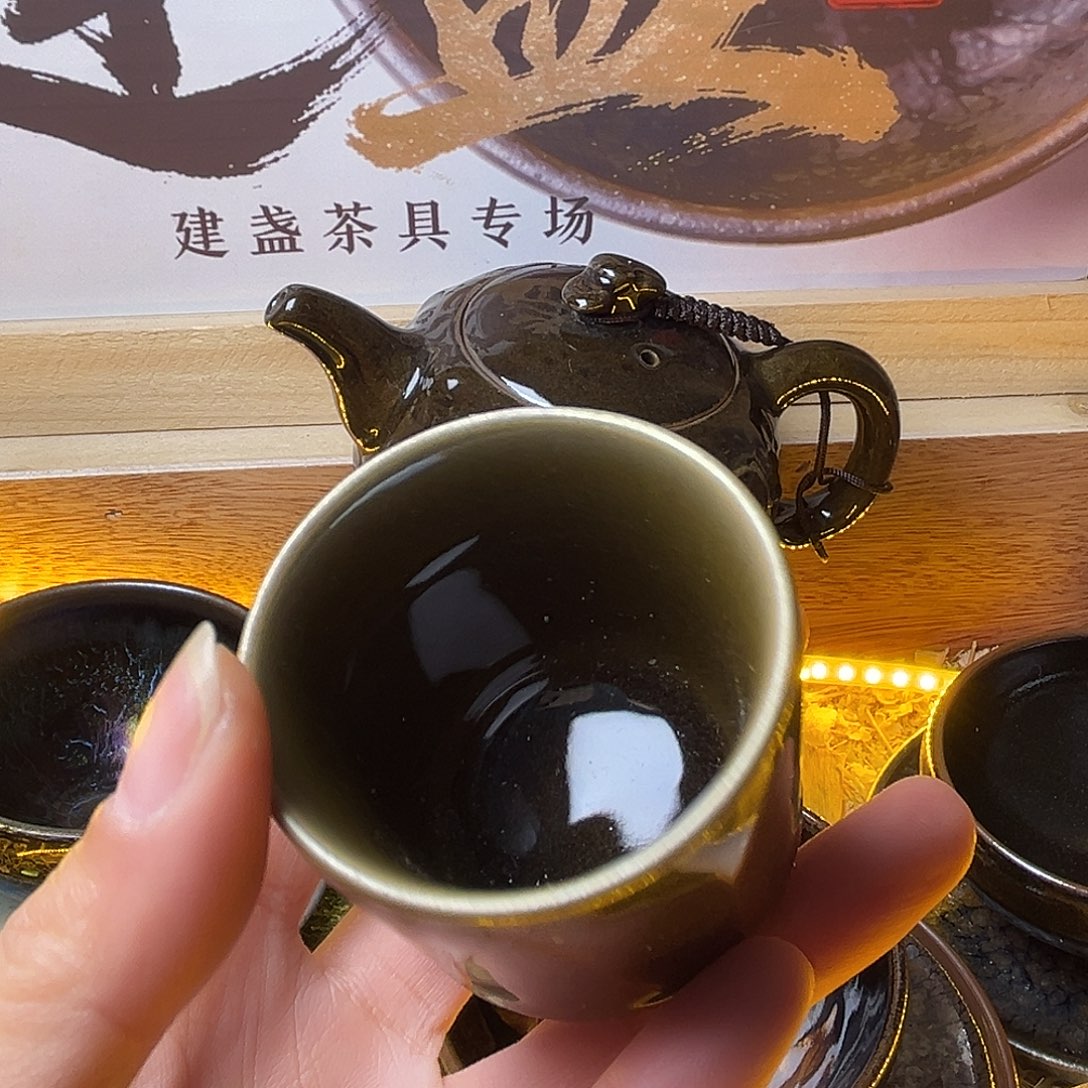 茶盏不想吃啊怎么吃不好