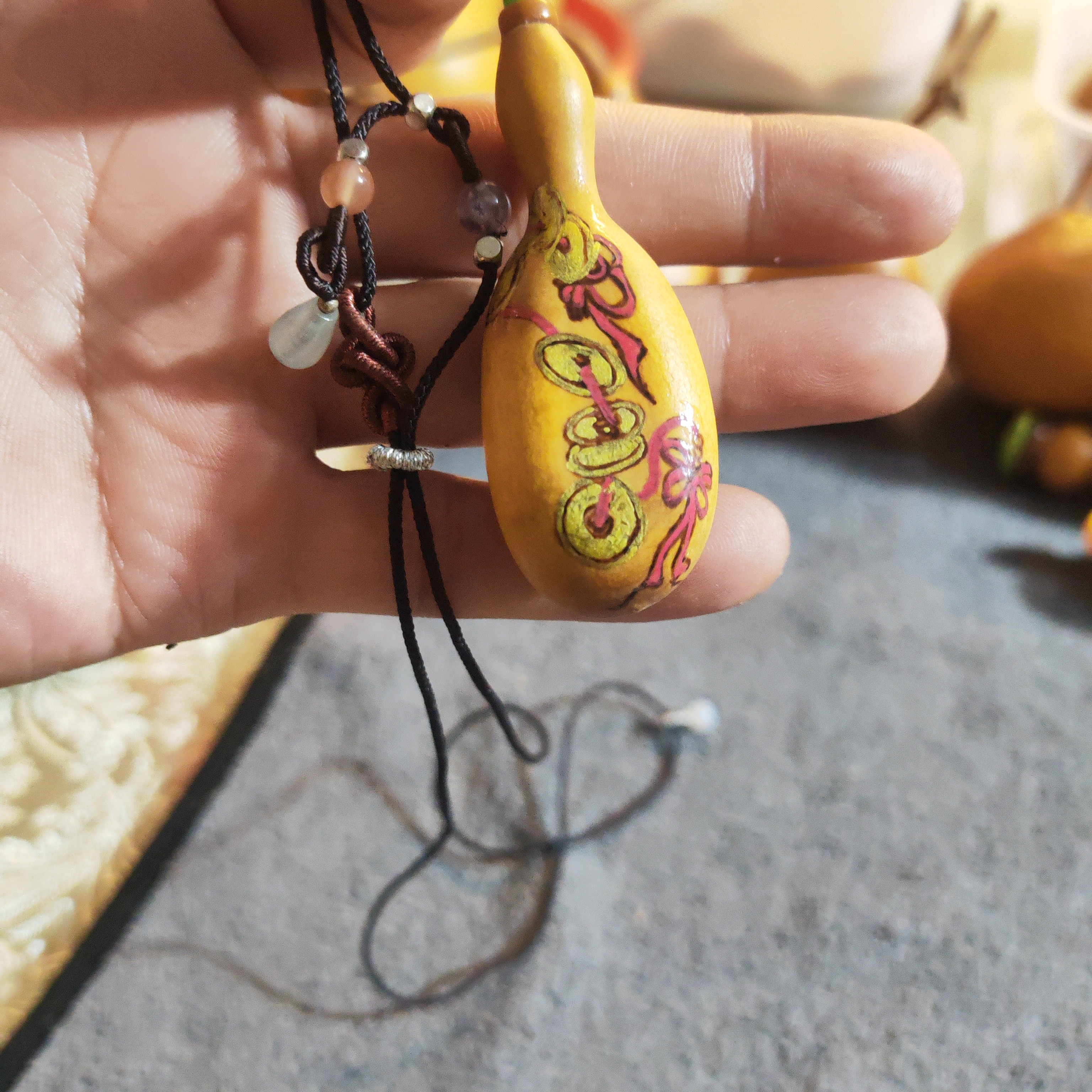 天然异形小葫芦扁烙画脖挂
