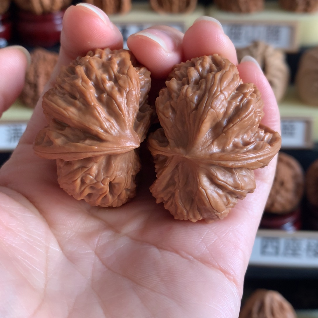 把件文玩核桃文玩核桃野狼异形