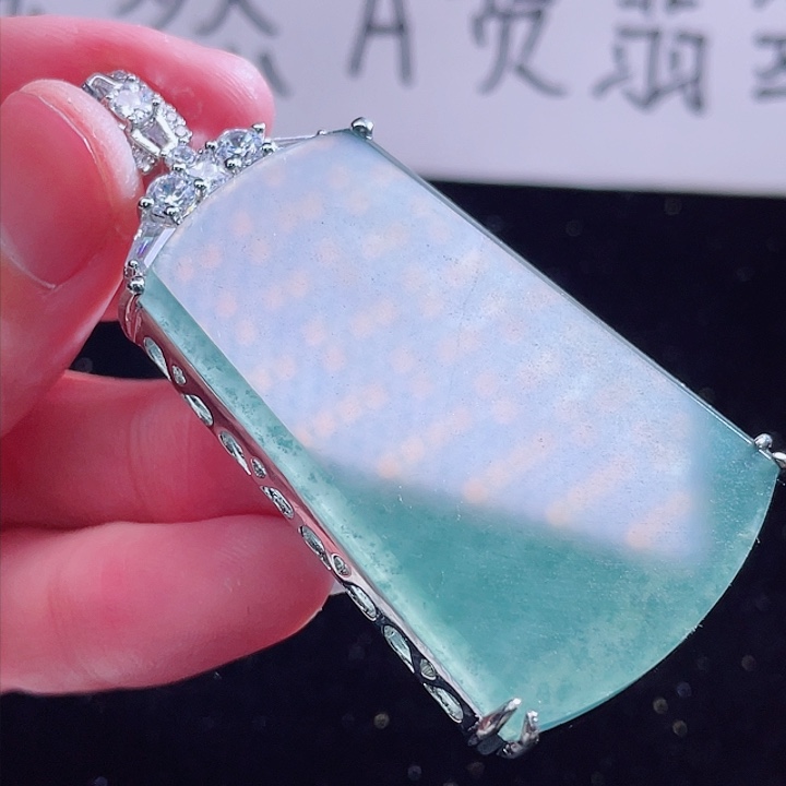 翡翠颈饰未镶嵌9999999999