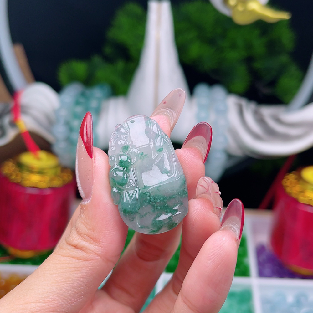 冰飘花翡翠竹节吊坠，尺寸：38-24-6.2mm