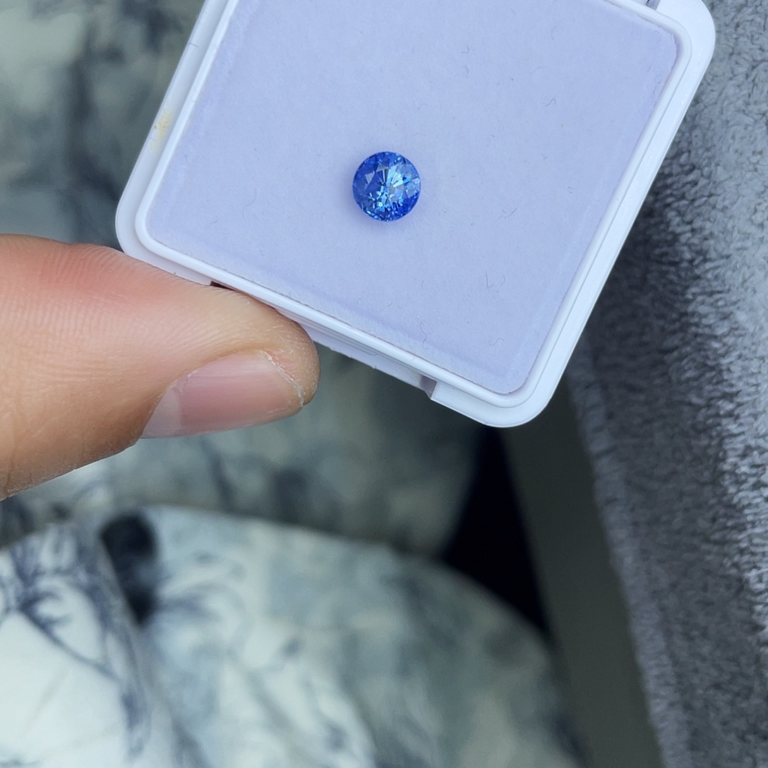 木***诚蓝宝石裸石1.183Ct