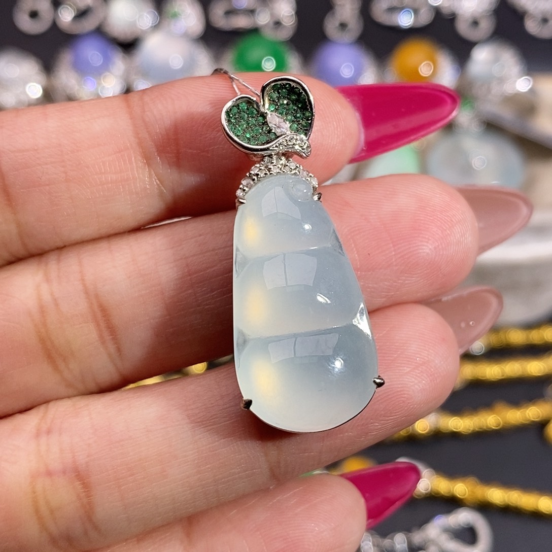 翡翠18K金镶嵌手链