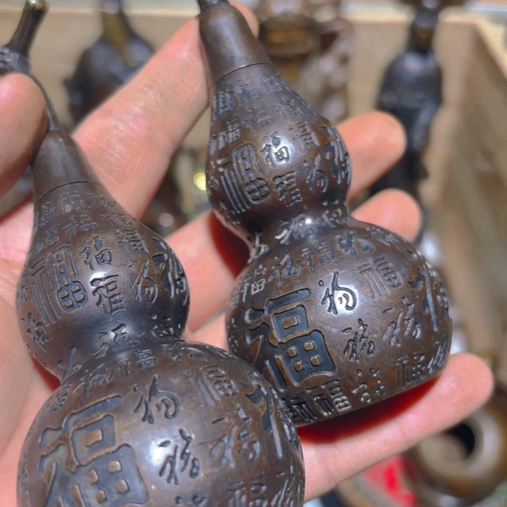 铜的。全清了。一件不留！不磨叽