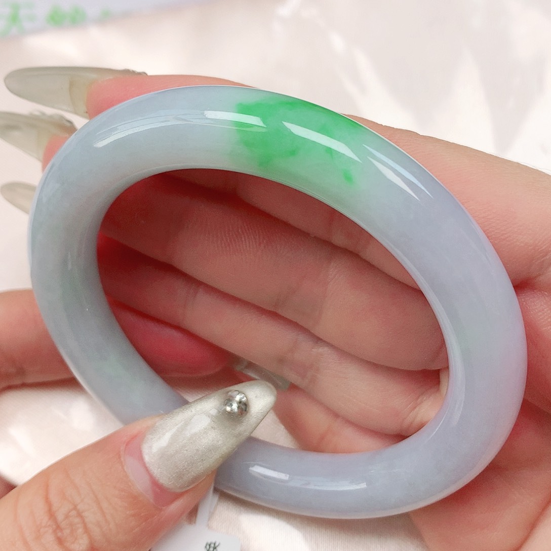 翡翠手镯未镶嵌抖音652