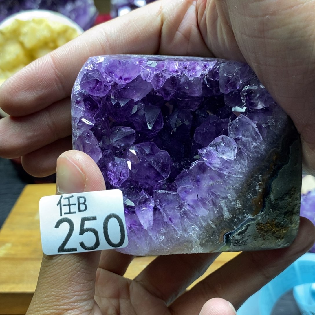 水晶大型摆件（非配饰）未镶嵌