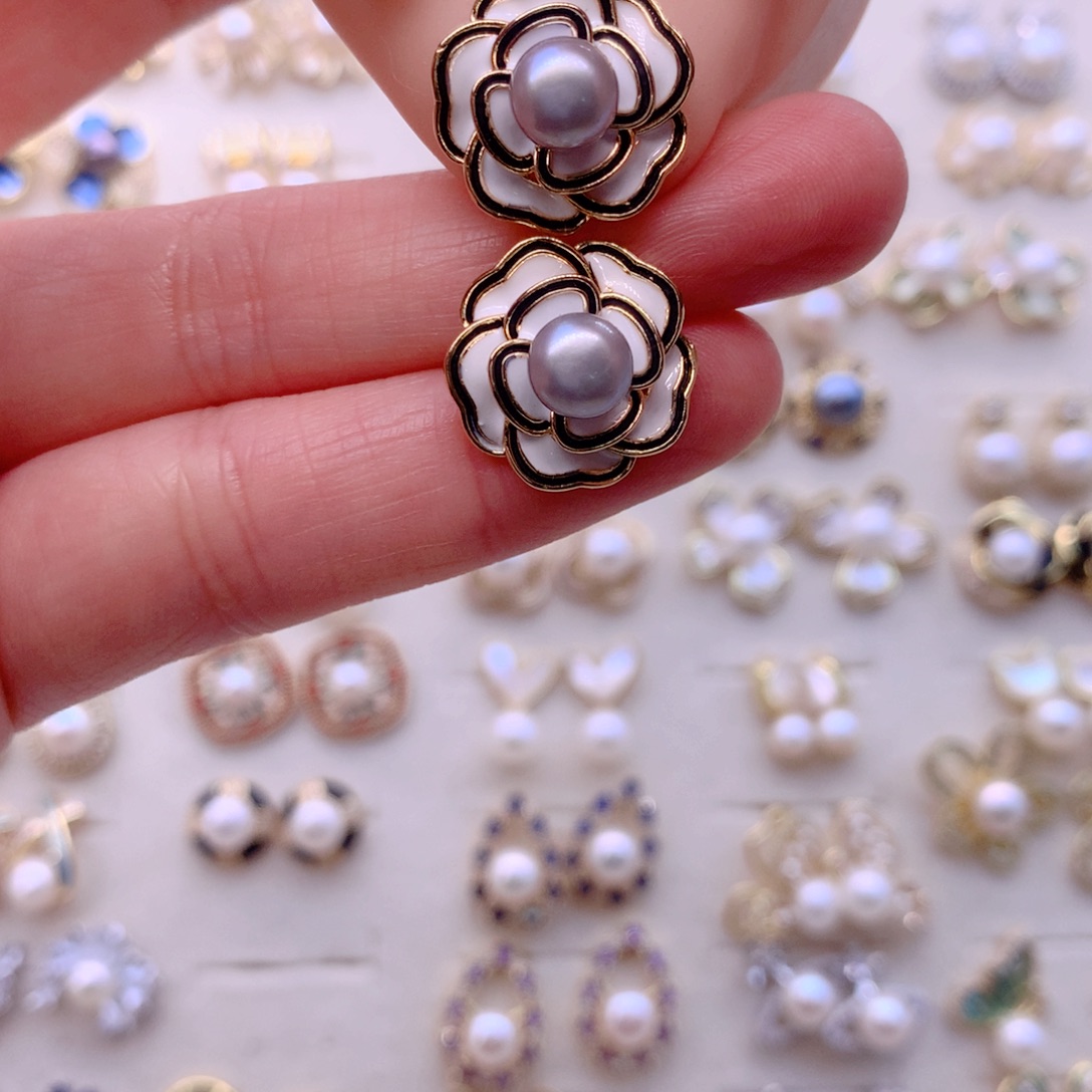 淡水珍珠合金耳饰