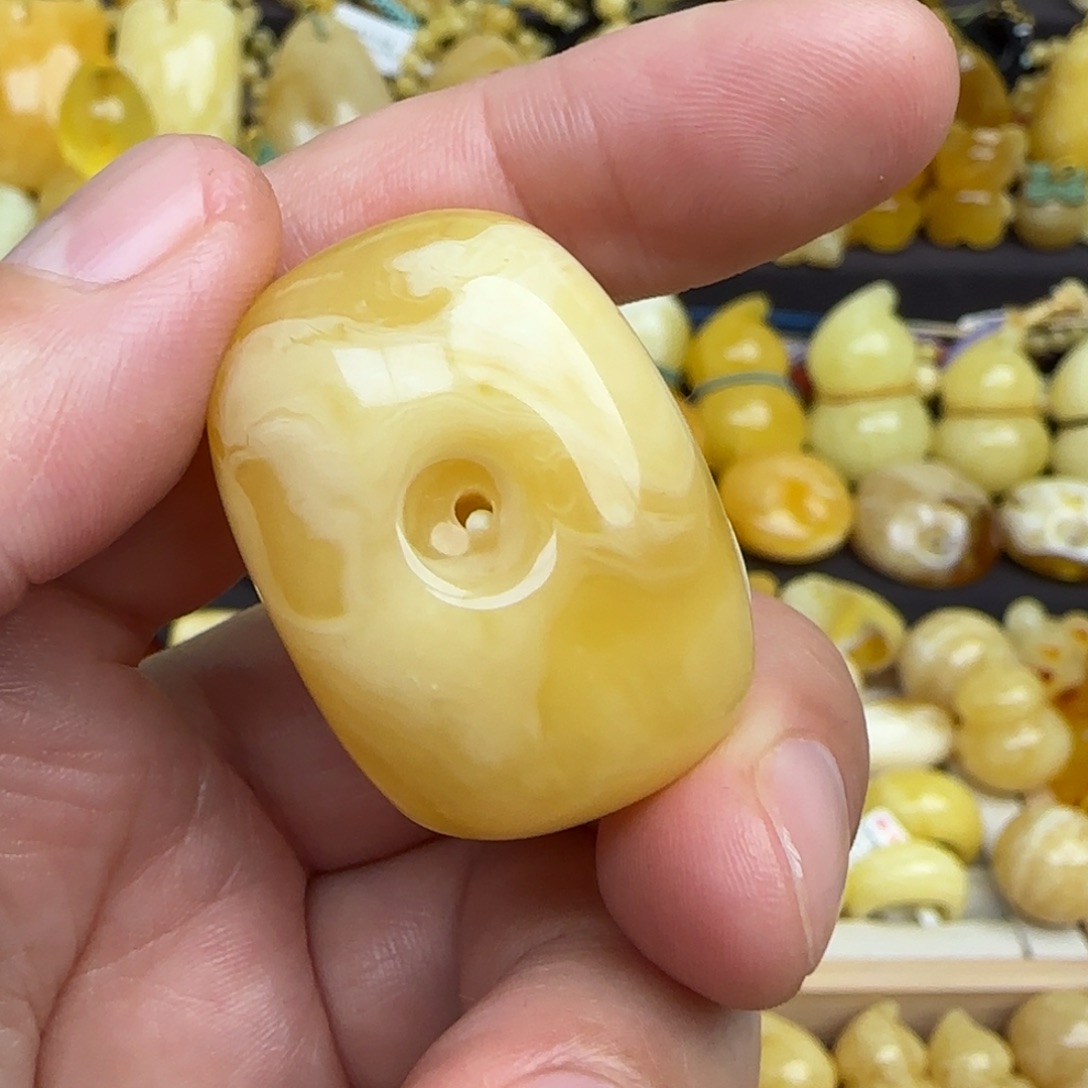 蜜蜡吊坠(不含链)未镶嵌天然俄料蜜蜡藏扣吊坠