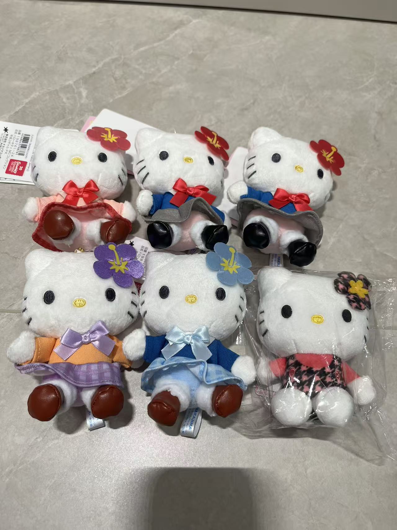 【正版】三丽鸥kitty经典平成jk千鸟格50周年包包挂件凯蒂猫