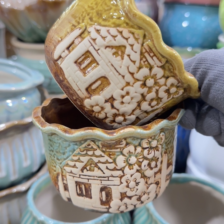 凑9块包邮，有孔，陶瓷花盆