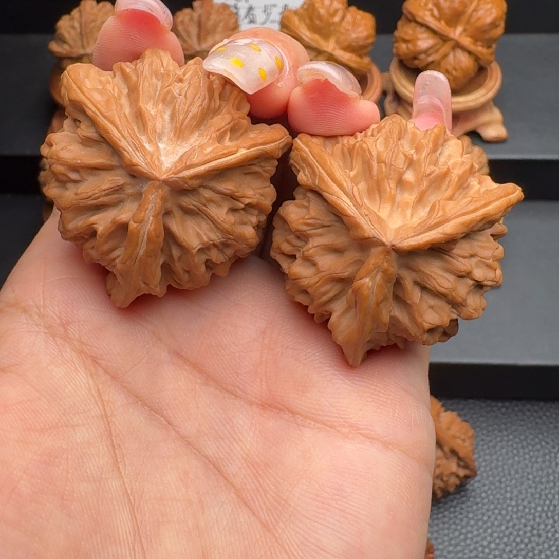 文玩核桃把件秦闷三棱球奔，全品，40