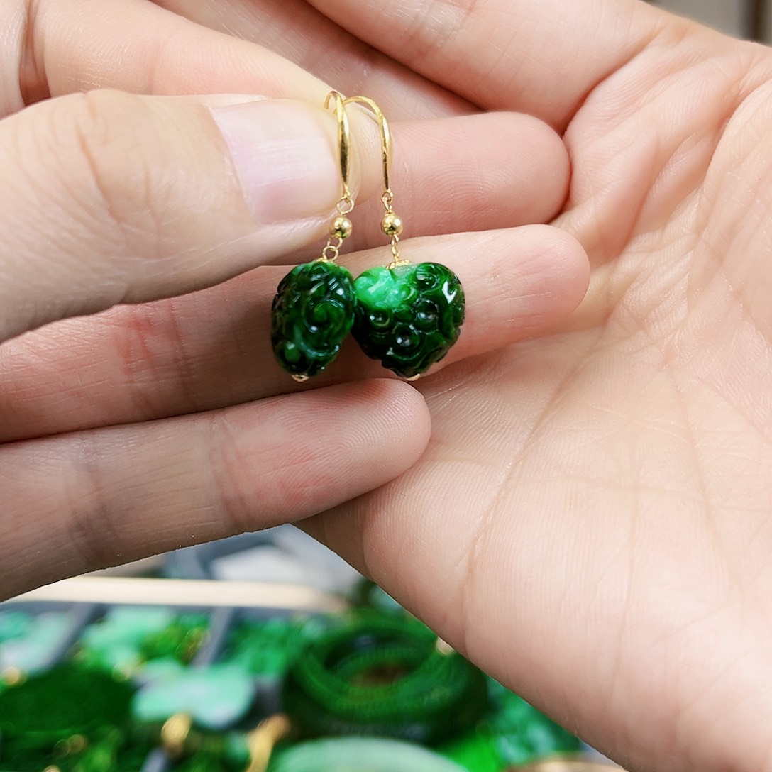 翡翠耳饰18K金镶嵌耳饰多样性