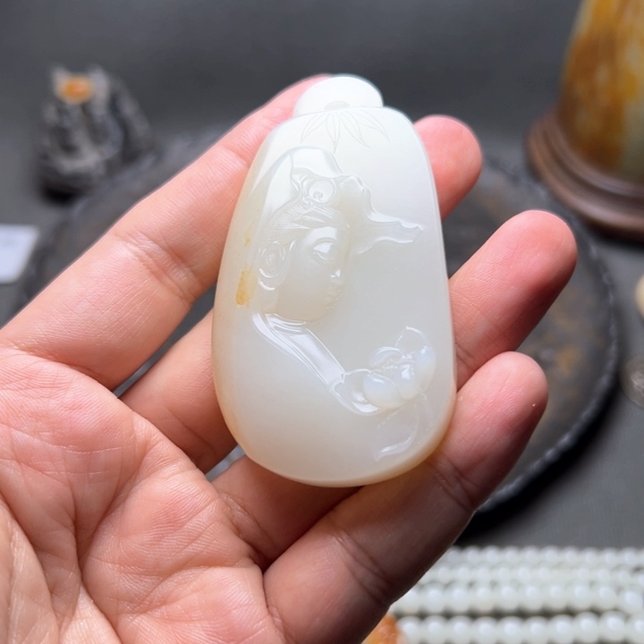 和田玉颈饰未镶嵌