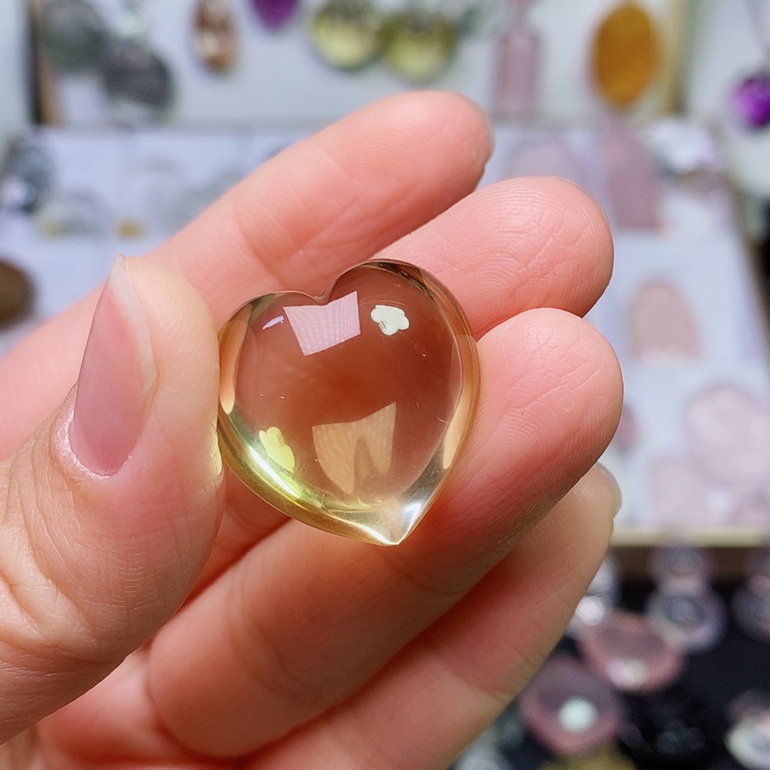 水晶吊坠(赠链)未镶嵌