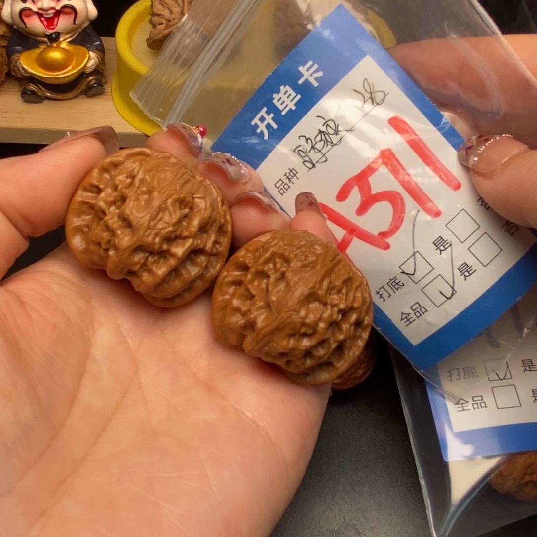 桃核吊坠核桃野狼