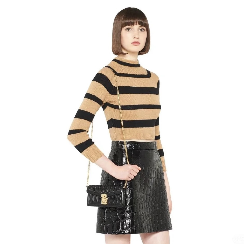 99新 MIU MIU/缪缪 logo标牌棕黑色条纹毛衣 38码 原价13500