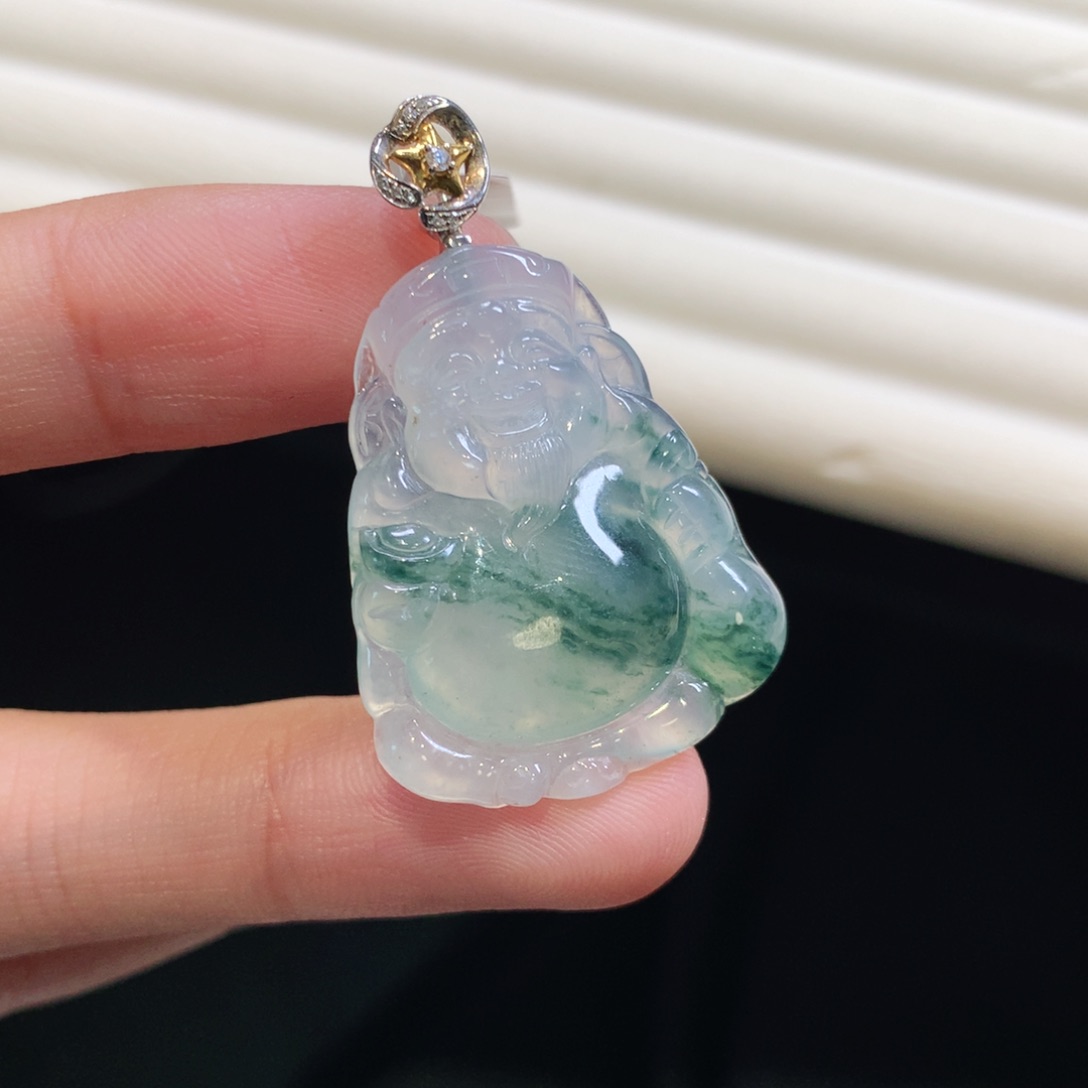 翡翠颈饰18K金镶嵌财神