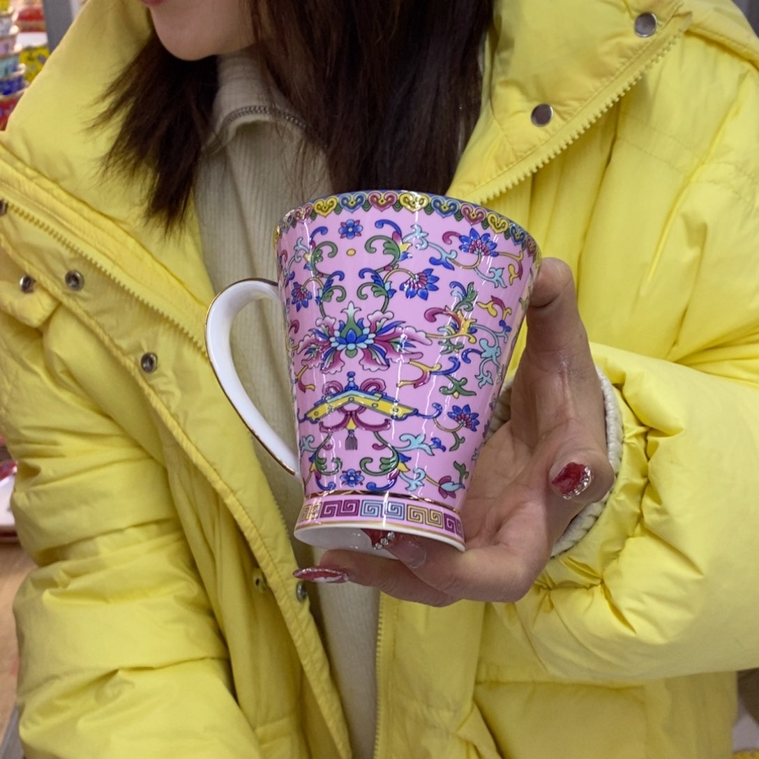 陶瓷1个小牛奶杯，，，，，，