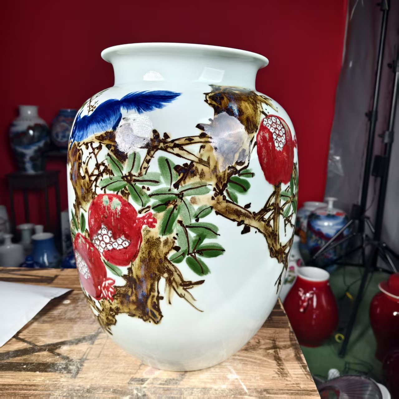 303 景德镇陶瓷花瓶手工手绘陶瓷冬瓜瓶