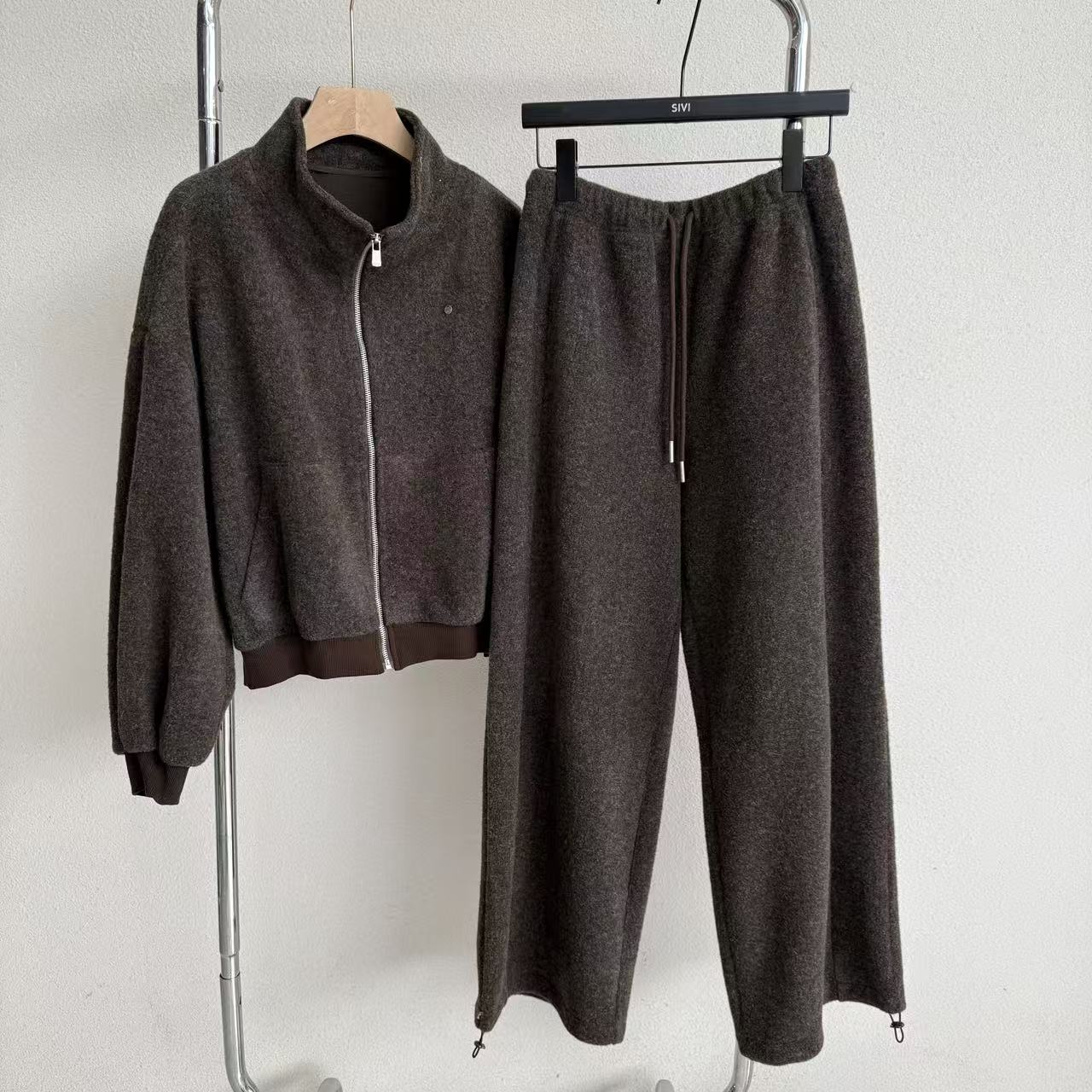 【熙薇品牌】 休闲设计师外套+裤子套装Ad9171