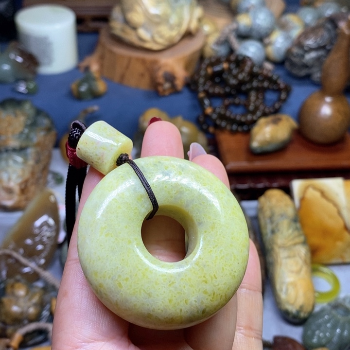 蛇纹石玉福利未镶嵌