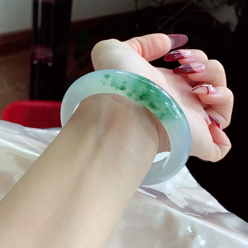 【闪购商品】翡翠手镯未镶嵌56.5 绿花至纯至净 灵