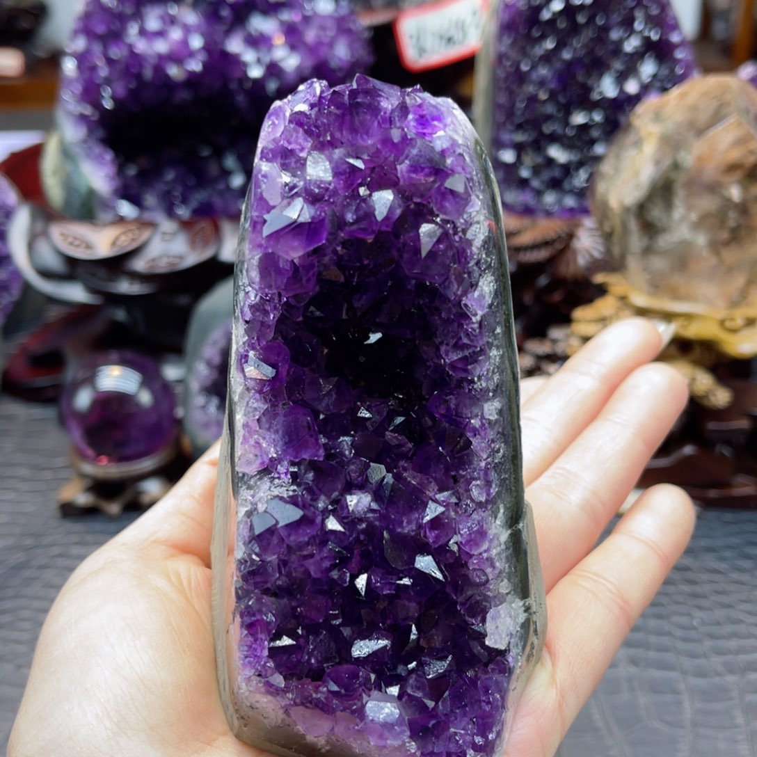 紫晶大型摆件（非配饰）未镶嵌