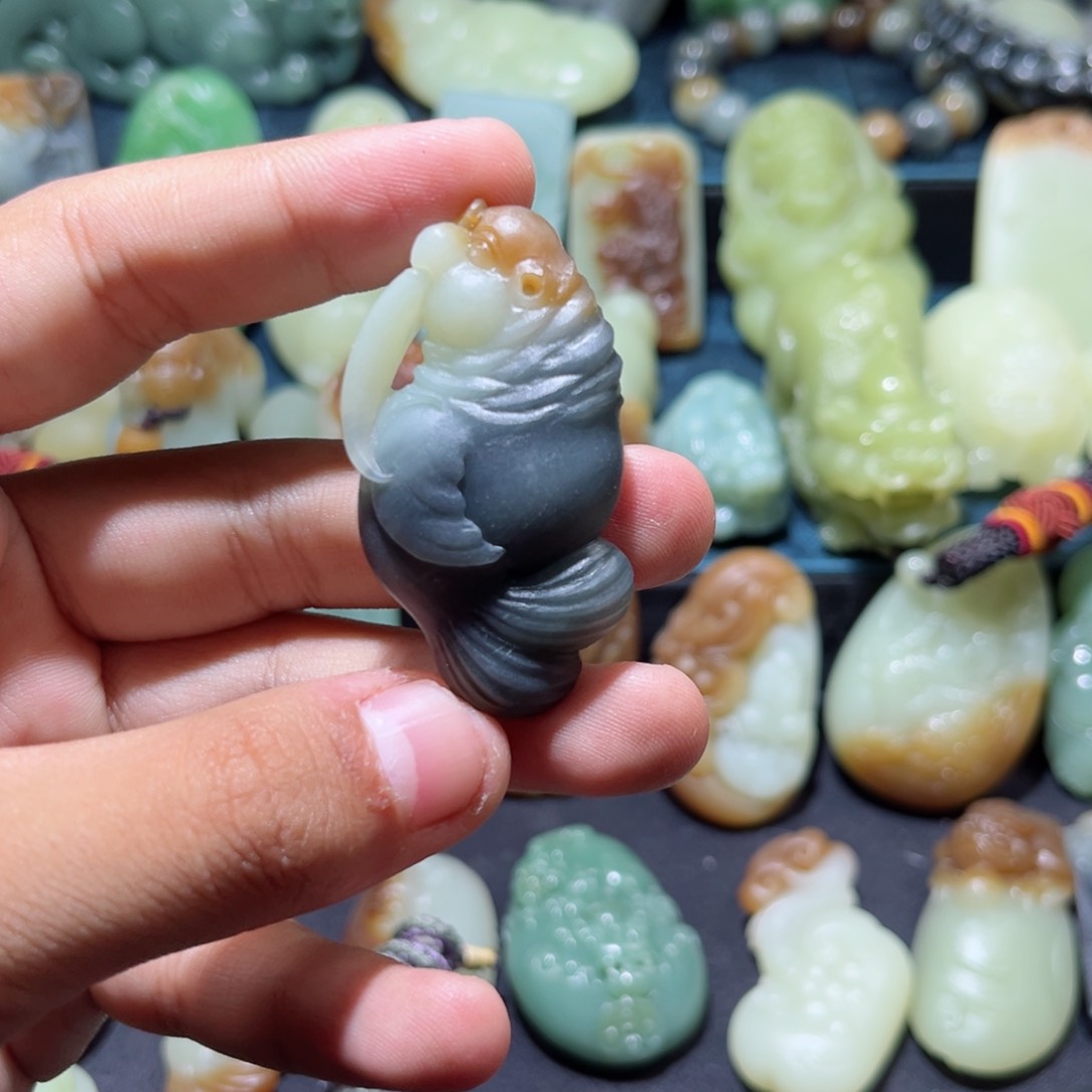 和田玉未镶嵌挂件