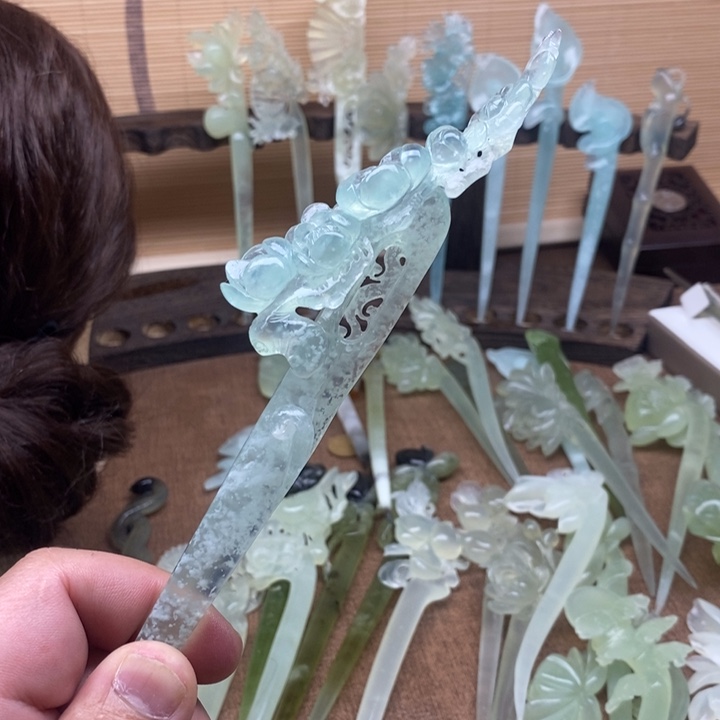 蛇纹石玉未镶嵌发簪