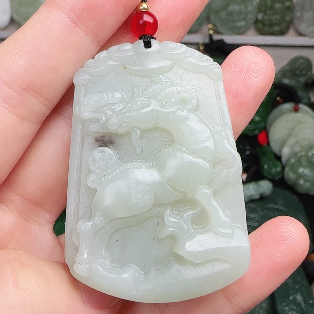 和田玉未镶嵌颈饰