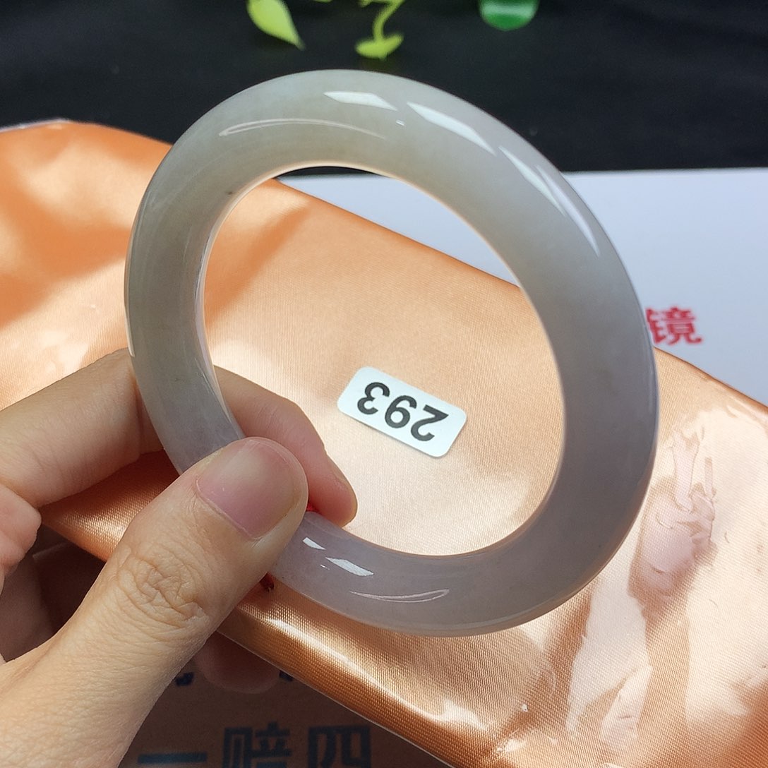 翡翠手镯未镶嵌55圈口冰春彩胖圆条编号293