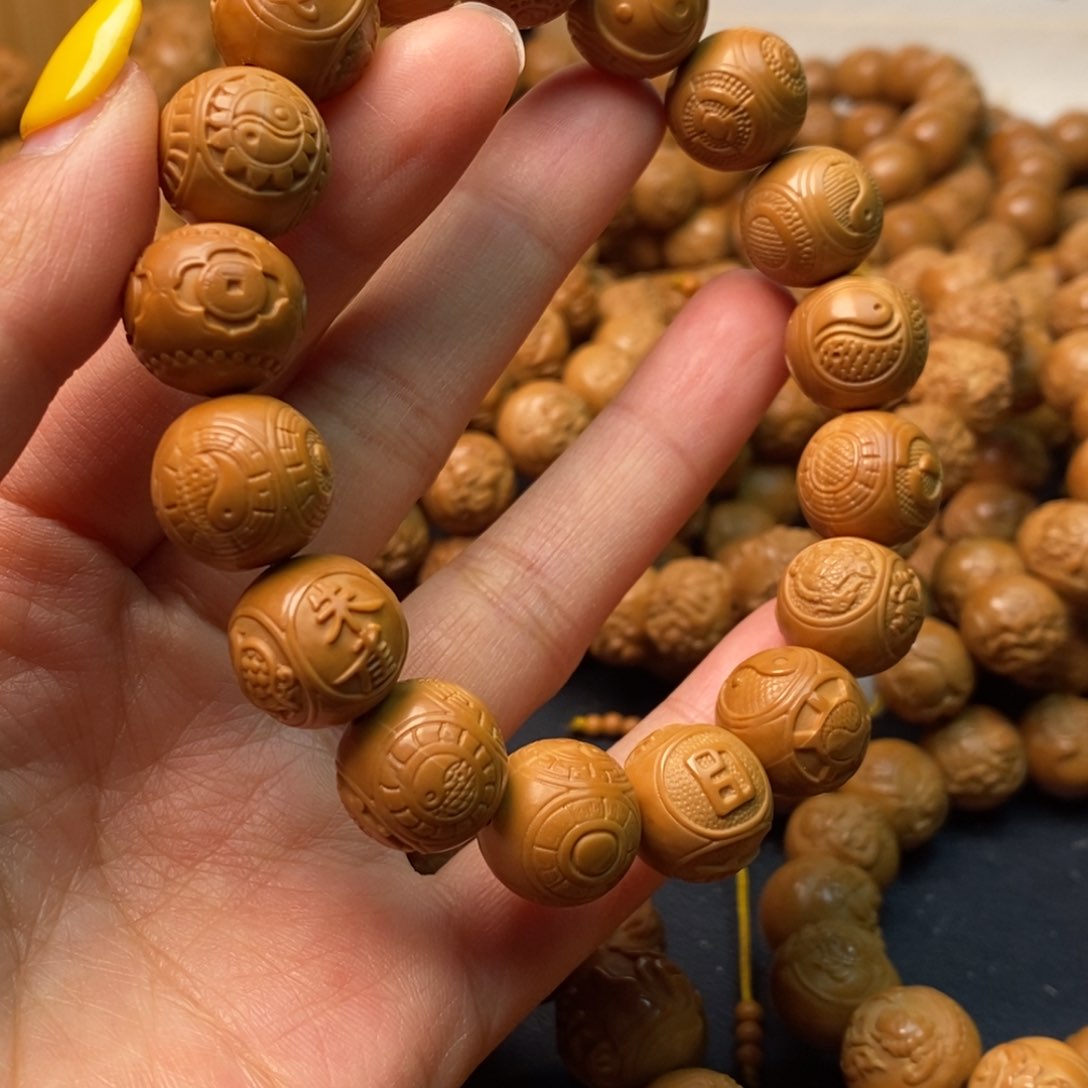 猴头核桃吊坠四面八卦