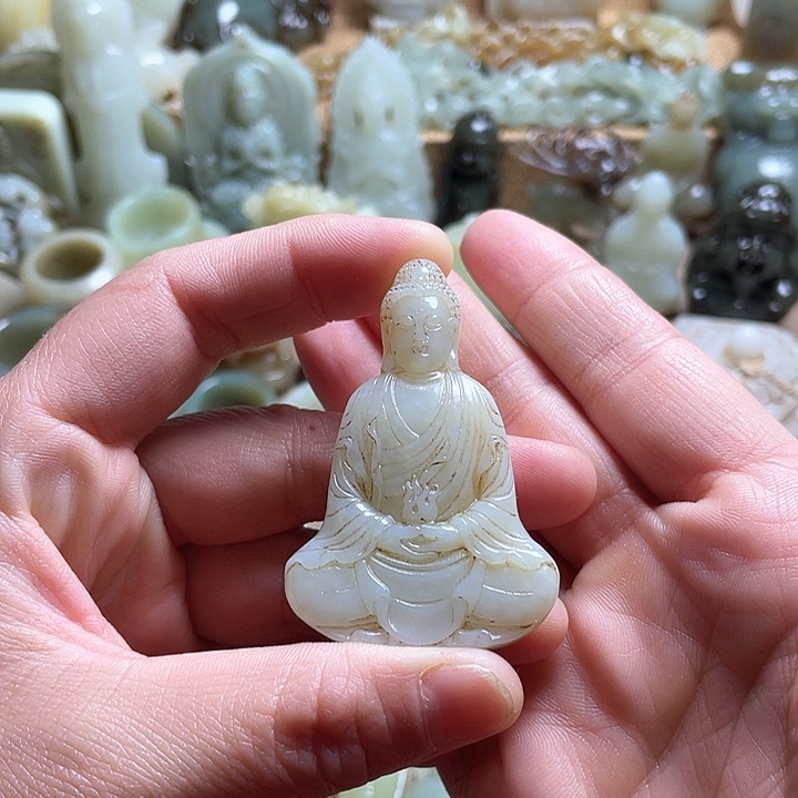 和田玉颈饰未镶嵌苗*友