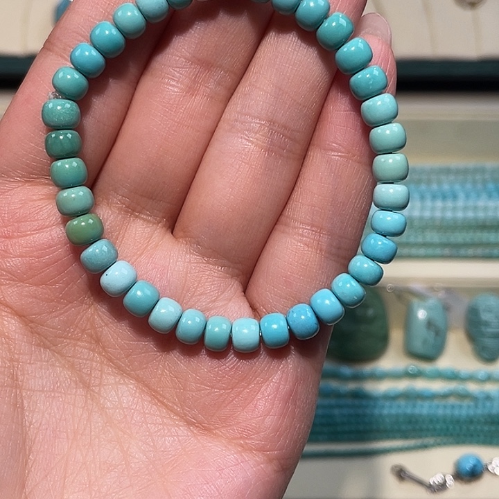 绿松石未镶嵌直切手串