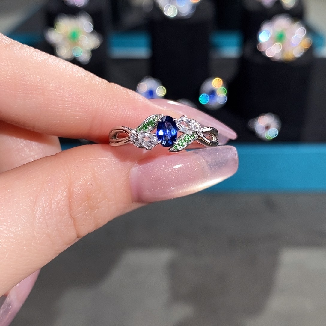 戒指蓝宝石铂Pt950镶嵌0.36ct