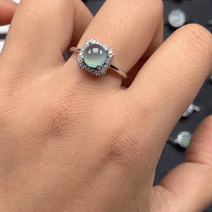 翡翠未镶嵌戒指戒指