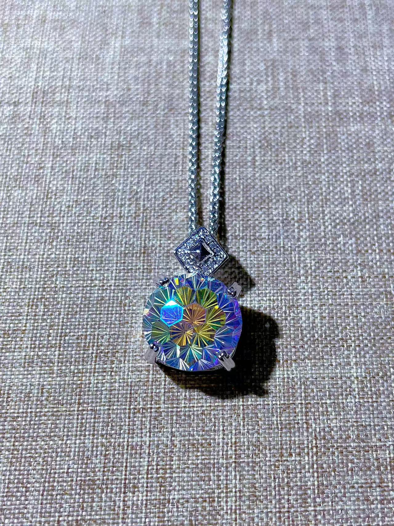 吊坠 璀璨精美Tbbo31-21