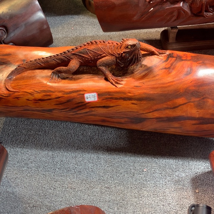 ?*帥蜥蜴横财摆件